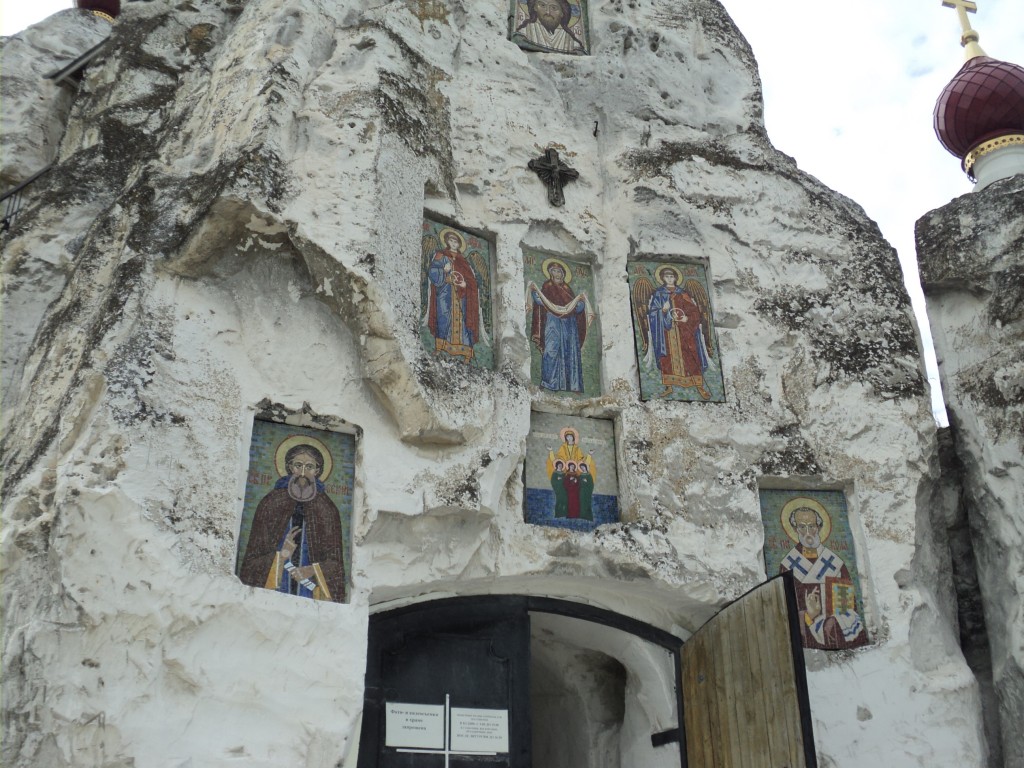 Костомаровский Спасский монастырь, Костомарово (Подгоренский район, Воронежская область). архитектурные детали