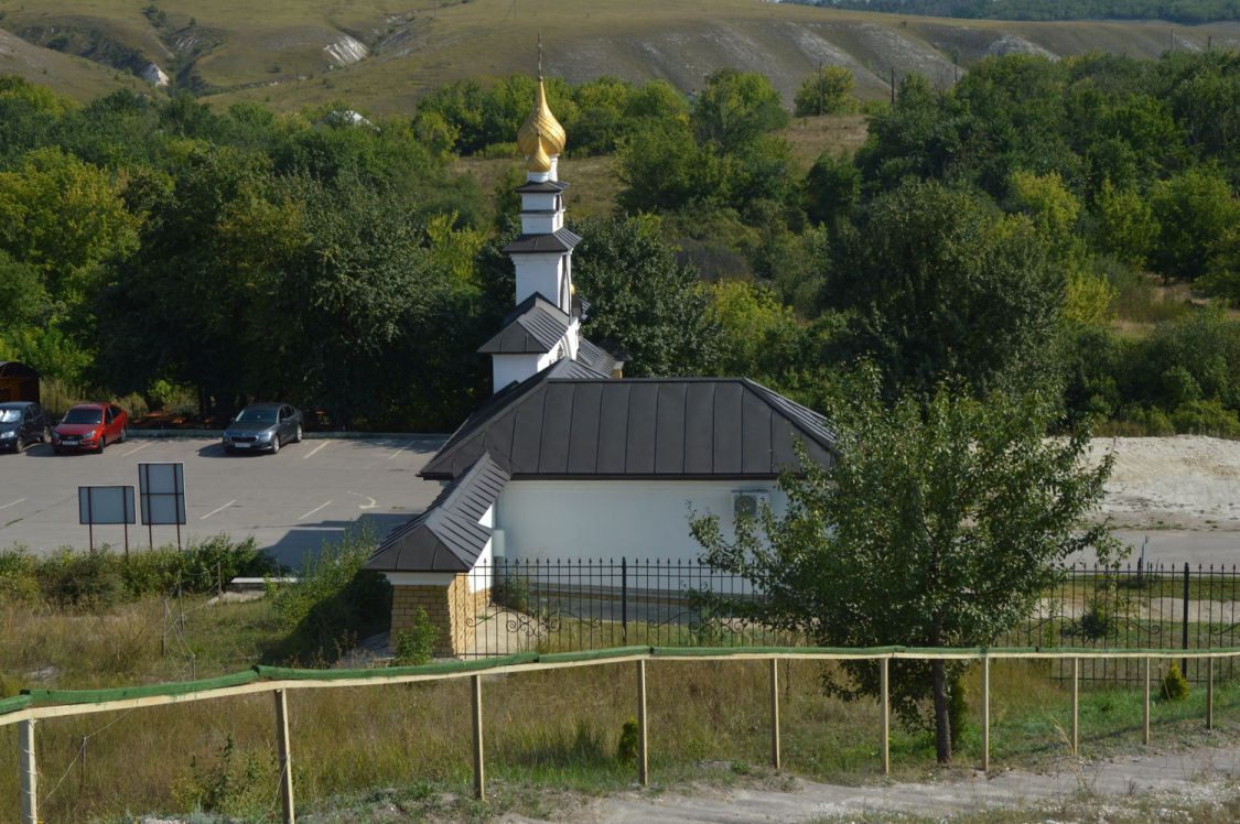 Костомаровский Спасский монастырь, Костомарово (Подгоренский район, Воронежская область). фасады, Входная группа. Вид с подьема на холм