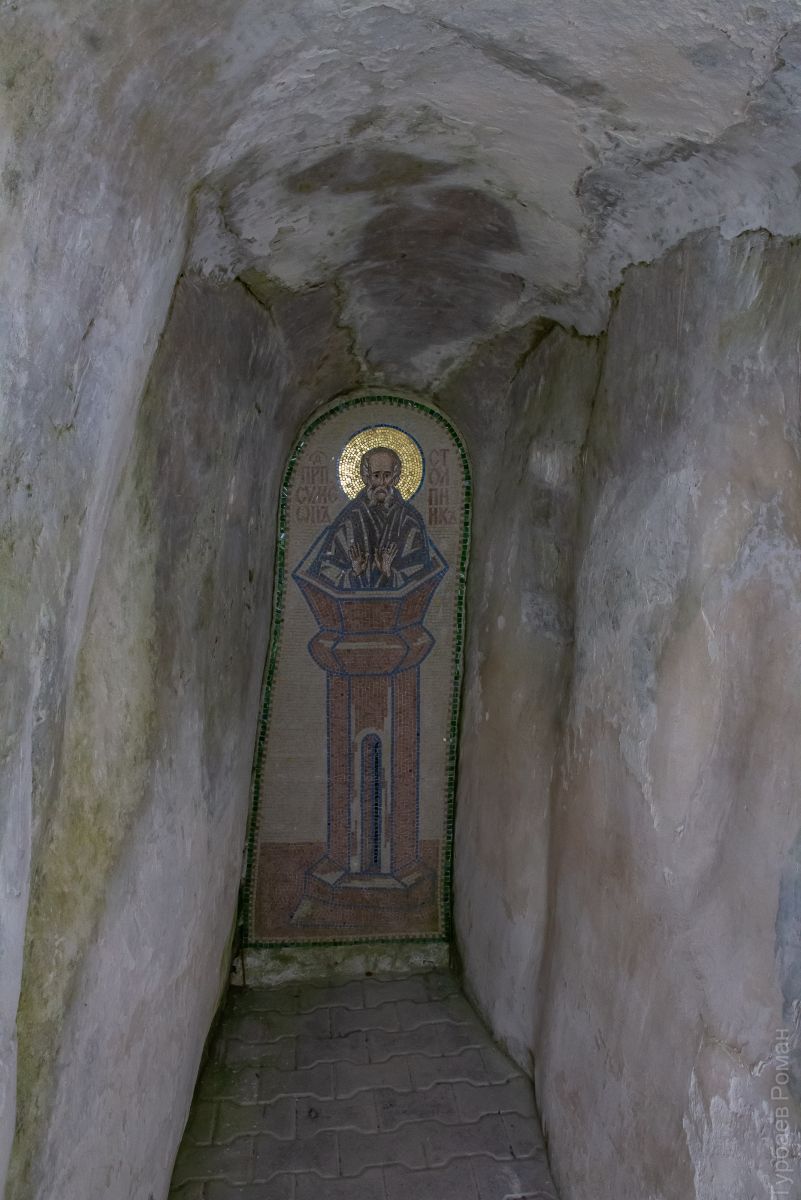 Костомаровский Спасский монастырь, Костомарово (Подгоренский район, Воронежская область). интерьер и убранство, Одна из пещер