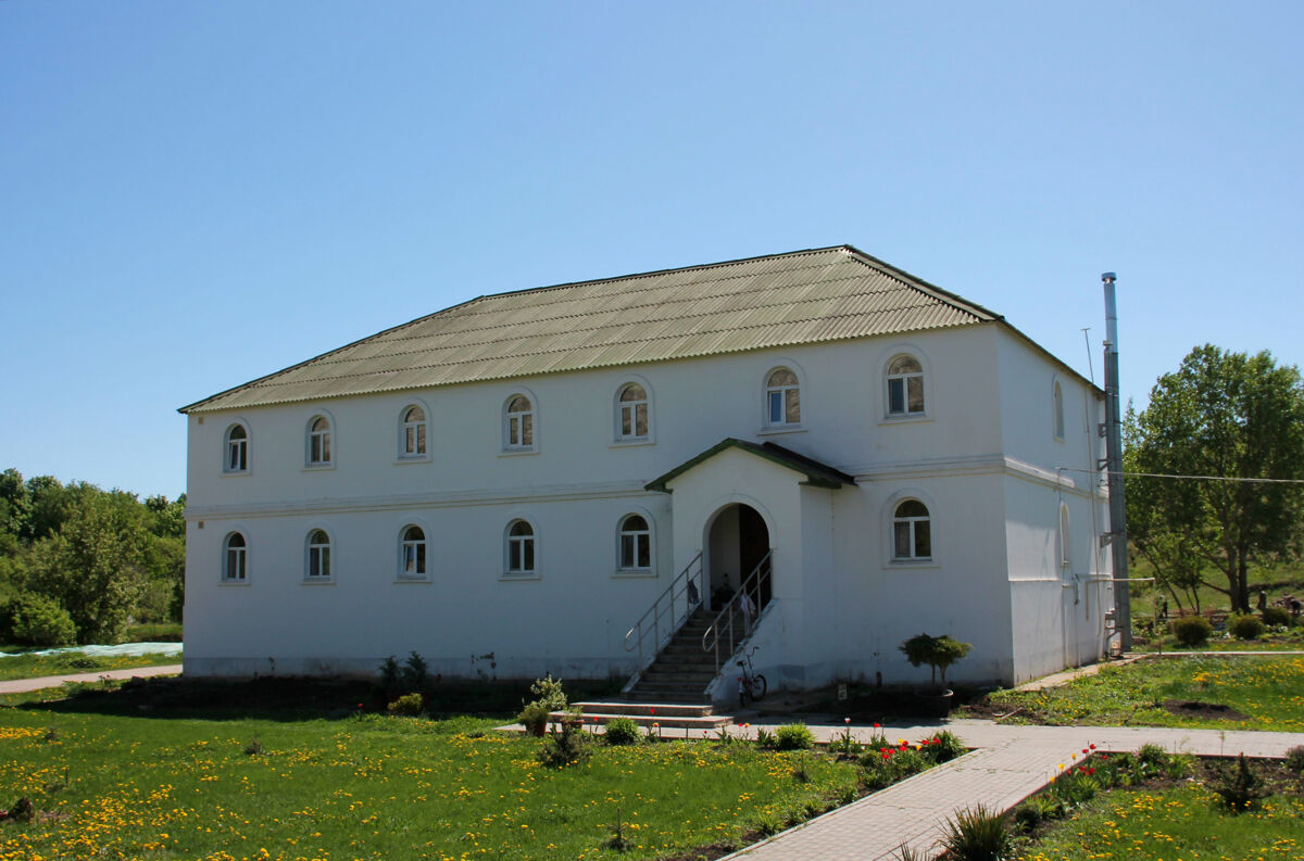 Костомаровский Спасский монастырь, Костомарово (Подгоренский район, Воронежская область). дополнительная информация, Келейный корпус