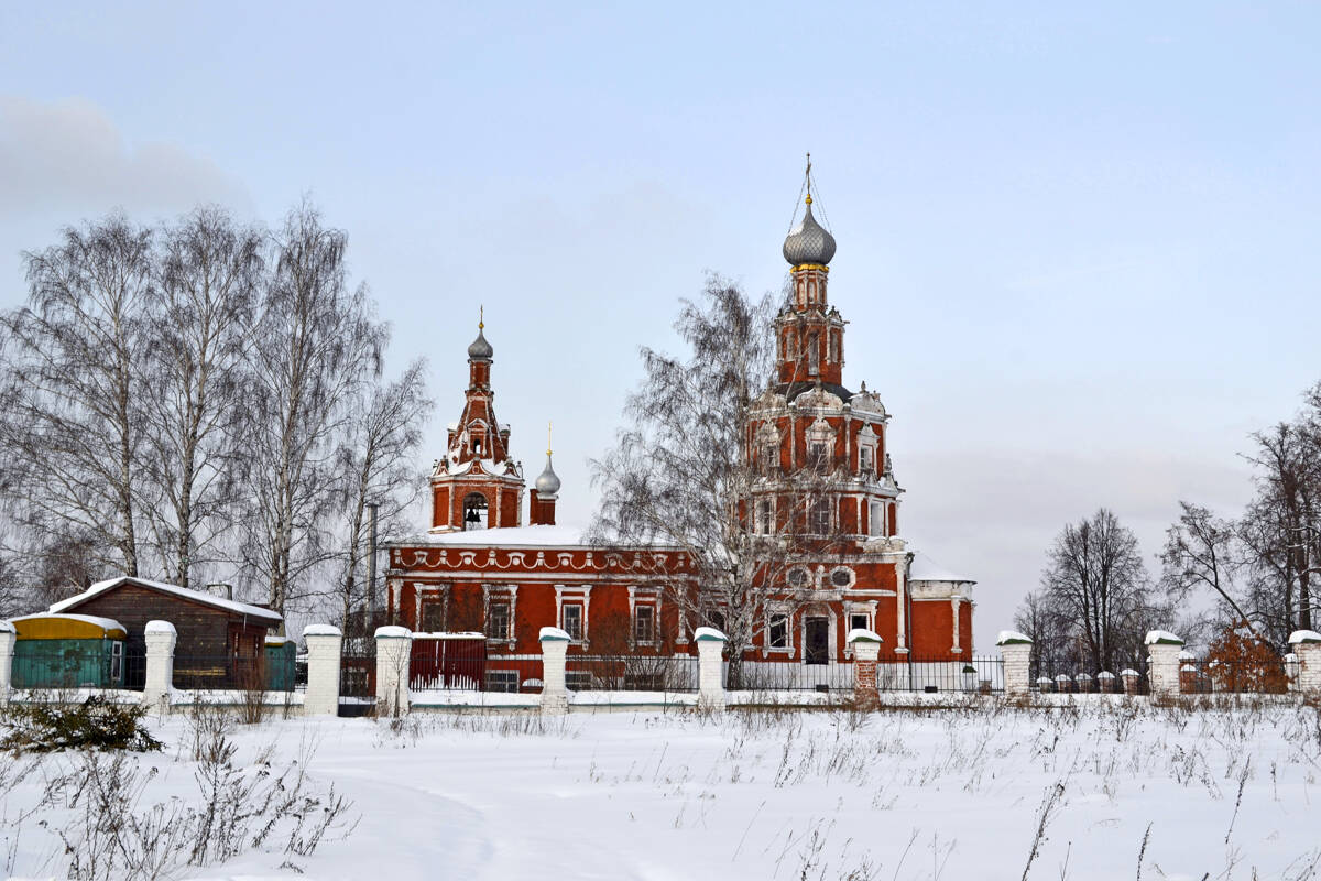 Церковь Смоленской иконы Божией Матери, Софрино, село (Пушкинский район и гг. Ивантеевка, Королёв, Московская область). фасады