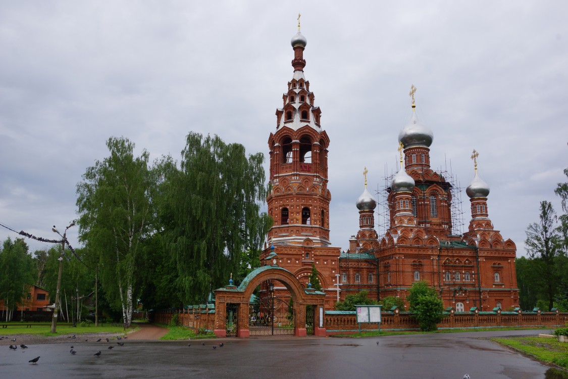 Церковь Покрова Пресвятой Богородицы, Черкизово (Пушкинский район и гг. Ивантеевка, Королёв, Московская область). фасады