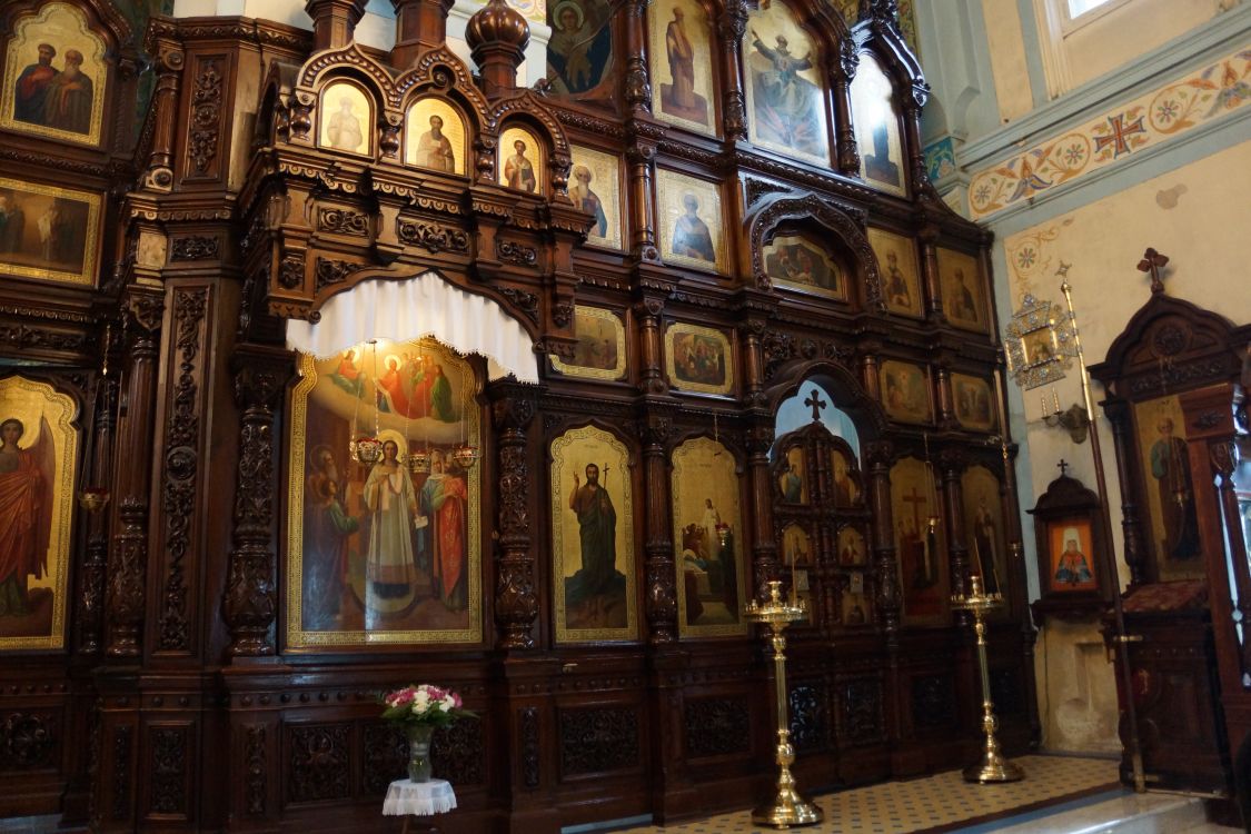 Церковь Покрова Пресвятой Богородицы, Черкизово (Пушкинский район и гг. Ивантеевка, Королёв, Московская область). интерьер и убранство, Иконостас правого предела
