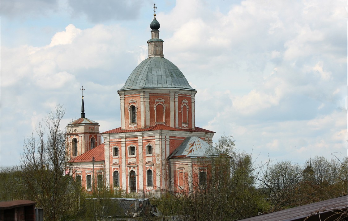 Смоленск. Церковь Георгия Победоносца. фасады, Вид от Башни Позднякова