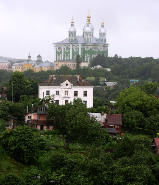 Смоленск. Кафедральный собор Успения Пресвятой Богородицы. общий вид в ландшафте, 		      