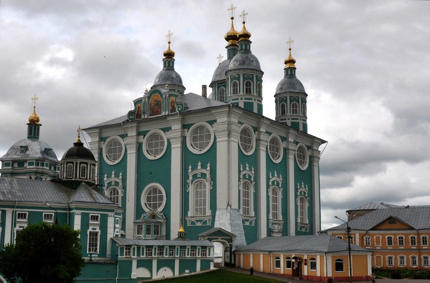 Кафедральный собор Успения Пресвятой Богородицы, Смоленск (Смоленск, город, Смоленская область). фасады