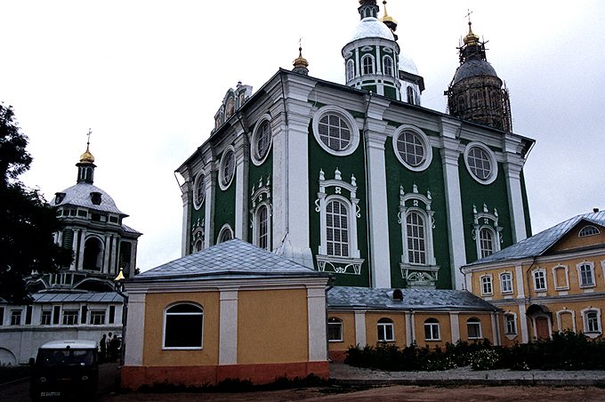 Смоленск. Кафедральный собор Успения Пресвятой Богородицы. фасады, 		      