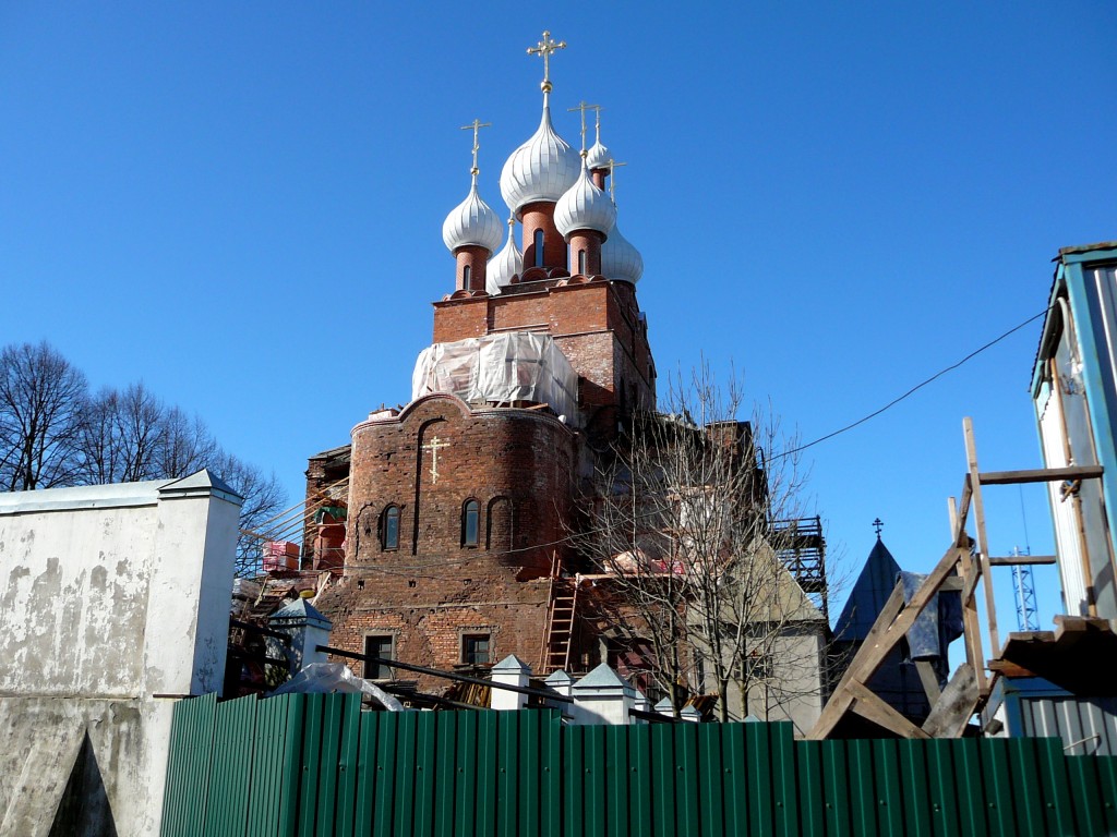 Петергоф. Церковь Серафима Саровского. фасады, Вид с востока