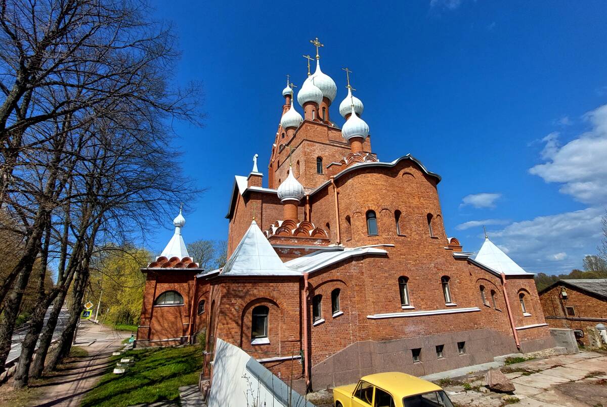 Церковь Серафима Саровского в Старом Петергофе, Петергоф (Санкт-Петербург, Петродворцовый район, г. Санкт-Петербург). фасады