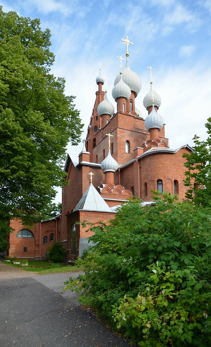 фасады. Церковь Серафима Саровского в Старом Петергофе, Петергоф (Санкт-Петербург, Петродворцовый район, г. Санкт-Петербург)