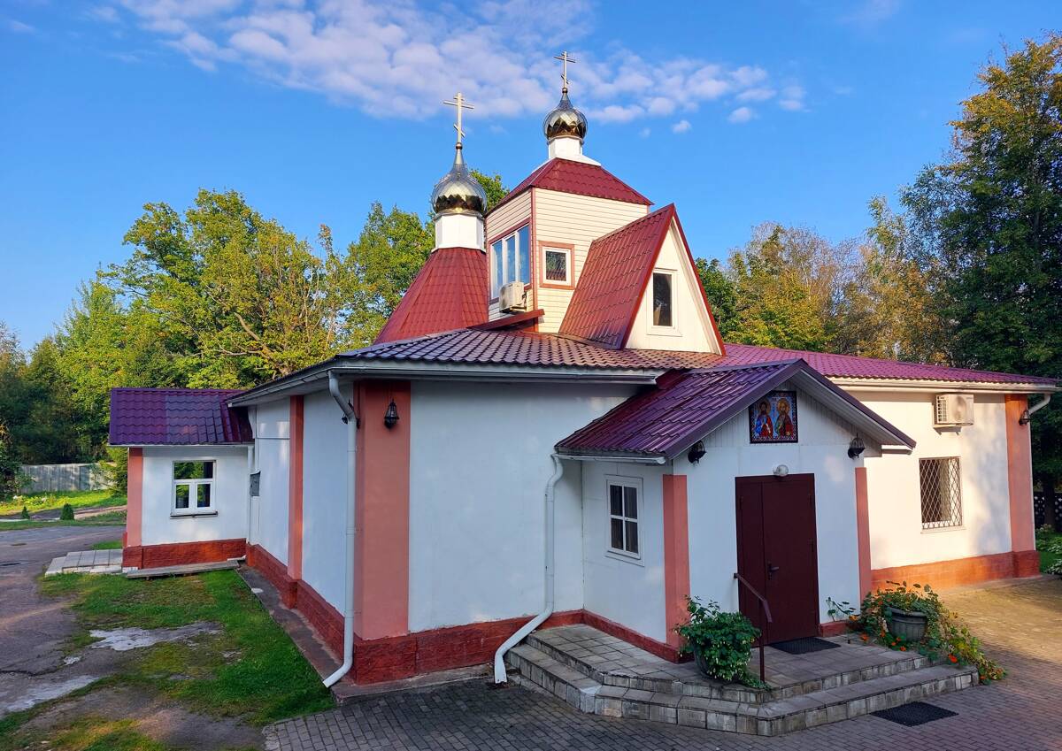Церковь Петра и Павла (новая), Морозова им., посёлок (Всеволожский район, Ленинградская область). фасады