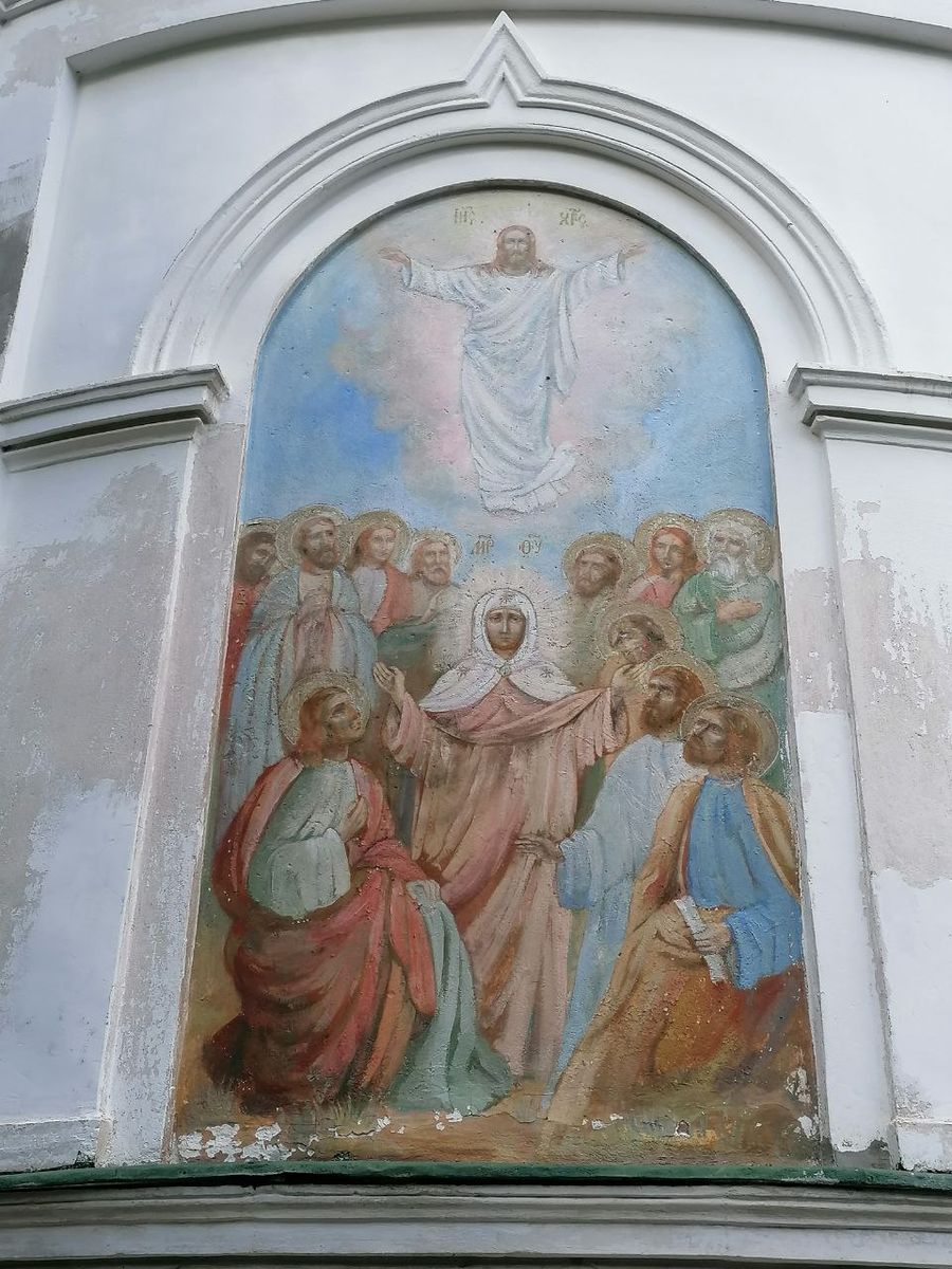 Вознесение Господне, фреска на западном фасаде храма, архитектурные детали. Кафедральный собор Вознесения Господня, Кашин (Кашинский городской округ, Тверская область)