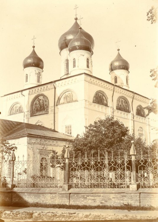 Церковь Троицы Живоначальной, Старая Русса (Старорусский район, Новгородская область). архивная фотография, Фото 1910-х гг.http://humus.livejournal.com/