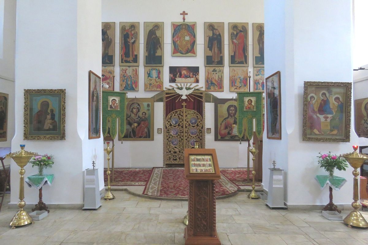 Церковь Троицы Живоначальной, Старая Русса (Старорусский район, Новгородская область). интерьер и убранство