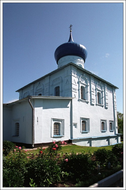 Церковь Георгия Победоносца, Старая Русса (Старорусский район, Новгородская область). фасады