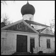 Церковь Георгия Победоносца, Фрагмент фасада. Фото 1942 г. с аукциона e-bay.de<br>, Старая Русса, Старорусский район, Новгородская область