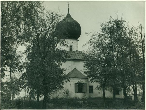 Церковь Георгия Победоносца, Старая Русса (Старорусский район, Новгородская область). архивная фотография, 1948 год