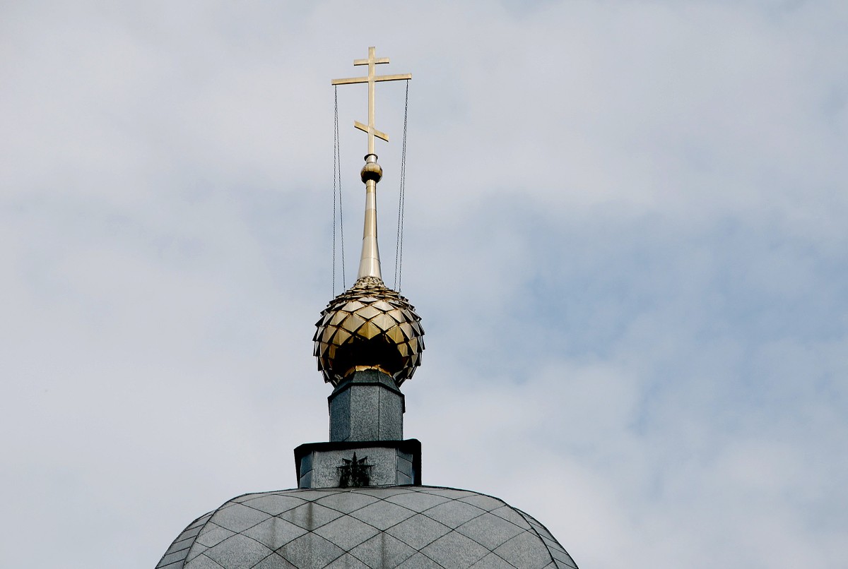 Собор Успения Пресвятой Богородицы, Мышкин (Мышкинский район, Ярославская область). архитектурные детали, Надглавие колокольни