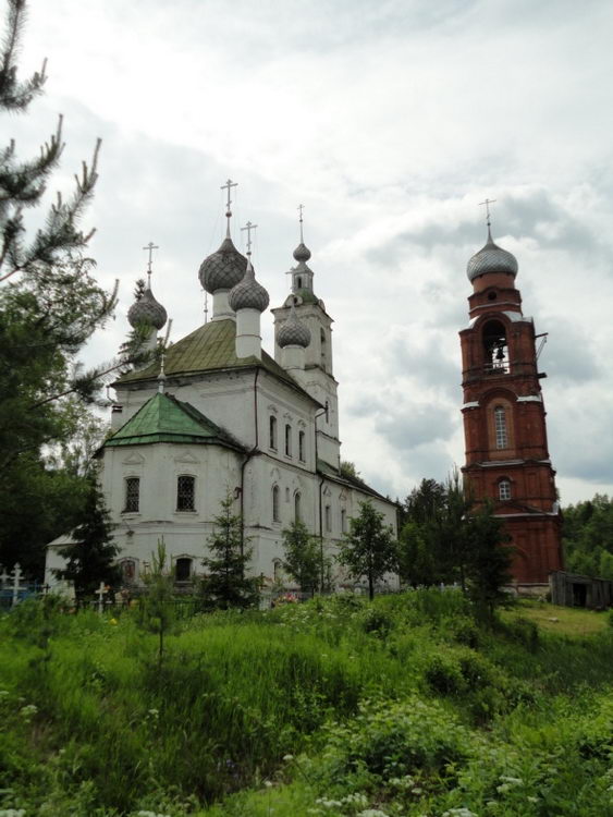Церковь Михаила Архангела, Архангельское (Угличский район, Ярославская область). общий вид в ландшафте