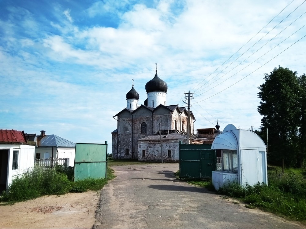 Сельцо. Троицкий Михаило-Клопский монастырь. фасады