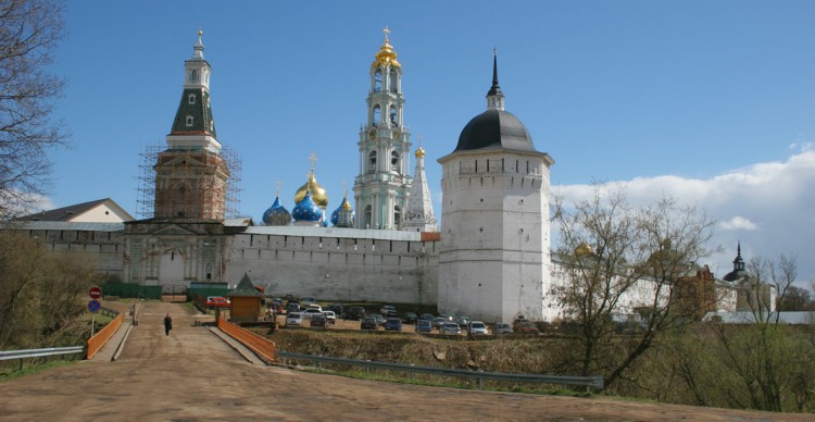 Красная воротная башня Сергиев Посад
