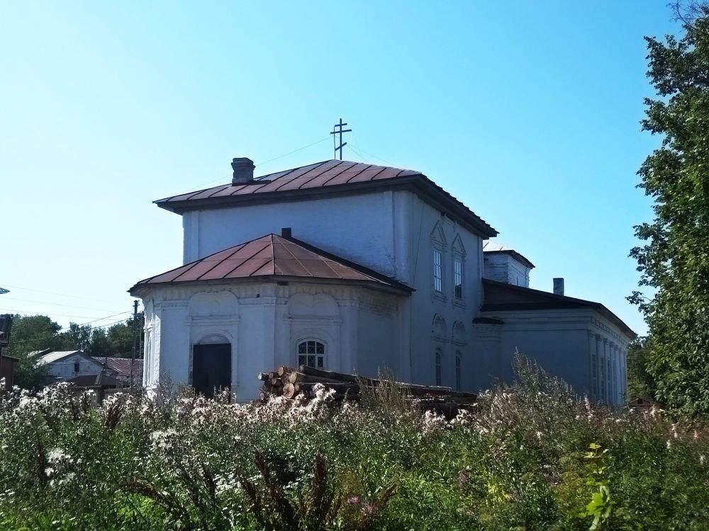 Белозерск. Церковь Петра и Павла. фасады