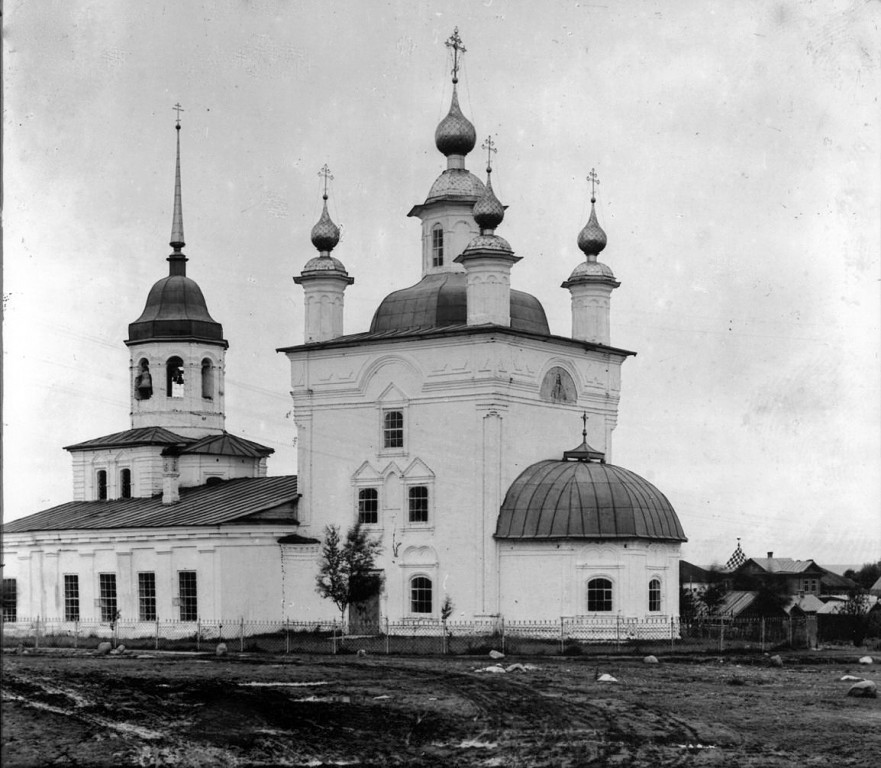 Церковь Петра и Павла, Белозерск (Белозерский район, Вологодская область). архивная фотография, Фотоснимок мз собрания Белозерского областного краеведческого музея с сайта: belozermus.ru
