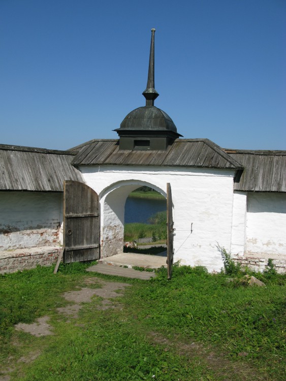 Ферапонтов монастырь, Ферапонтово (Кирилловский район, Вологодская область). архитектурные детали, Северные ворота