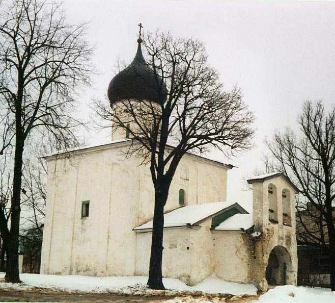 Псков. Церковь Георгия Победоносца со Взвоза. фасады