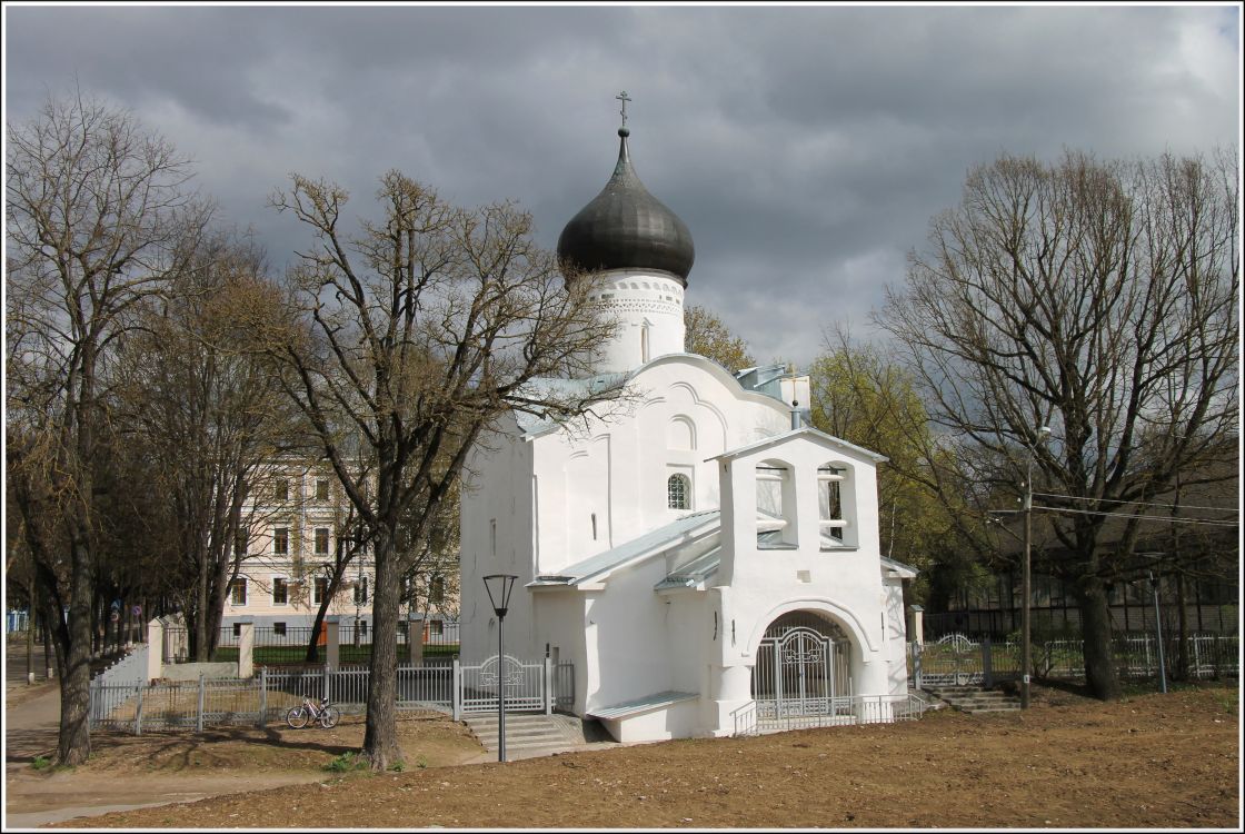 Псков. Церковь Георгия Победоносца со Взвоза. фасады