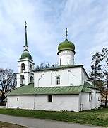 Псков. Анастасии Узорешительницы в Кузнецах, церковь