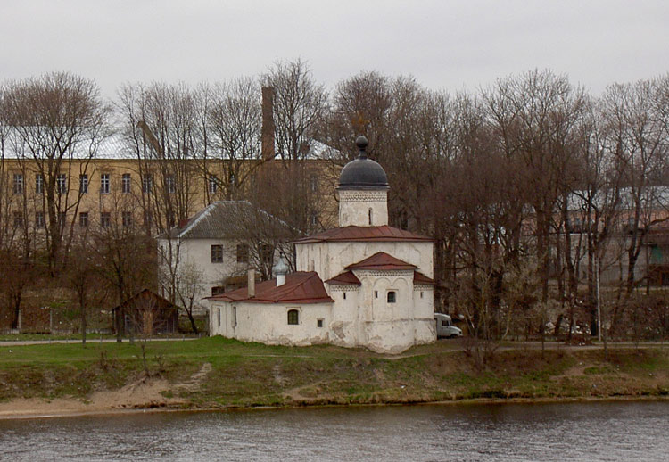 Церковь Климента, Папы Римского, бывшего Климентского монастыря, Псков (Псков, город, Псковская область). общий вид в ландшафте