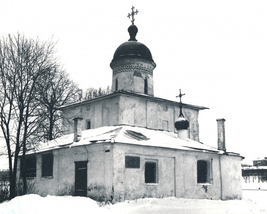 Псков. Церковь Климента, Папы Римского, бывшего Климентского монастыря. фасады