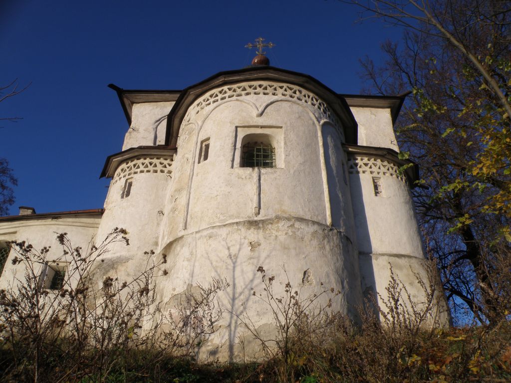 Псков. Церковь Климента, Папы Римского, бывшего Климентского монастыря. фасады