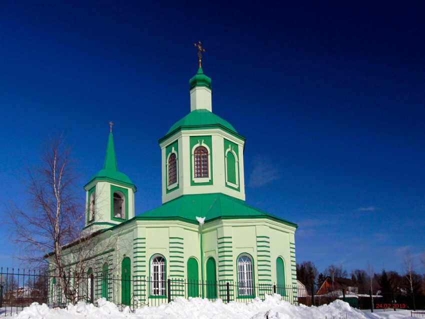 Церковь Сошествия Святого Духа, Дубровки (Дмитровский городской округ, Московская область). фасады