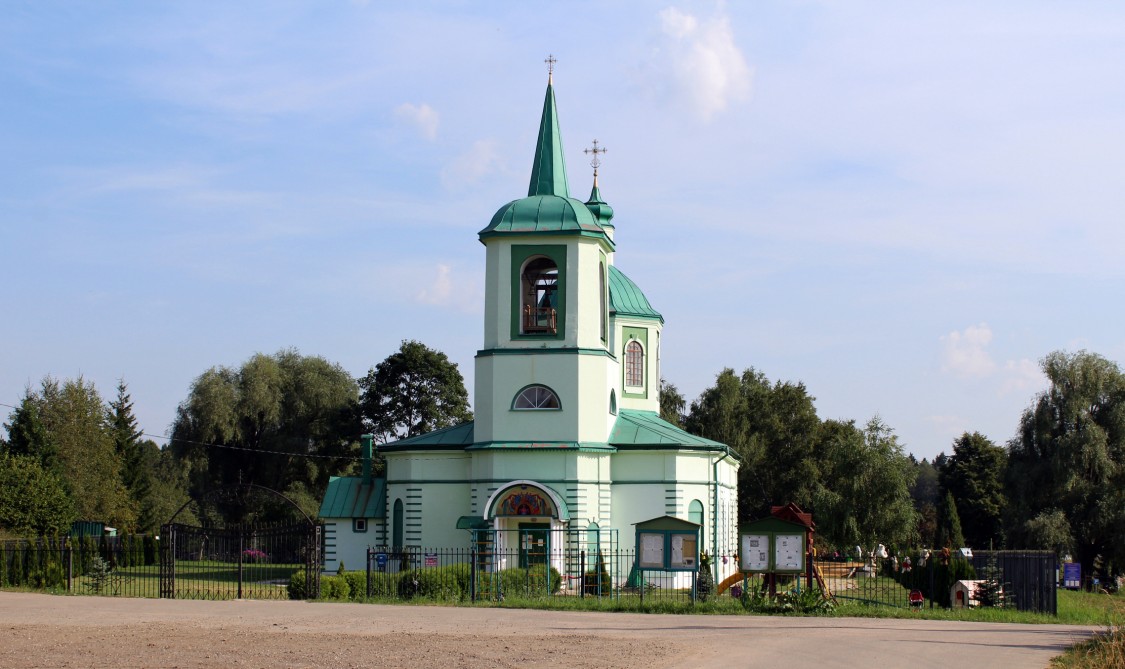 Церковь Сошествия Святого Духа, Дубровки (Дмитровский городской округ, Московская область). фасады