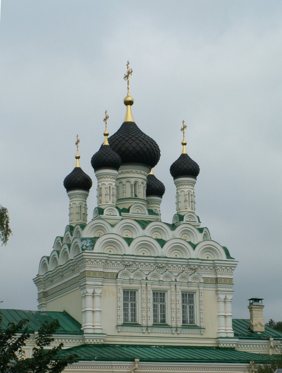 Церковь Троицы Живоначальной, Ивангород (Кингисеппский район, Ленинградская область). архитектурные детали