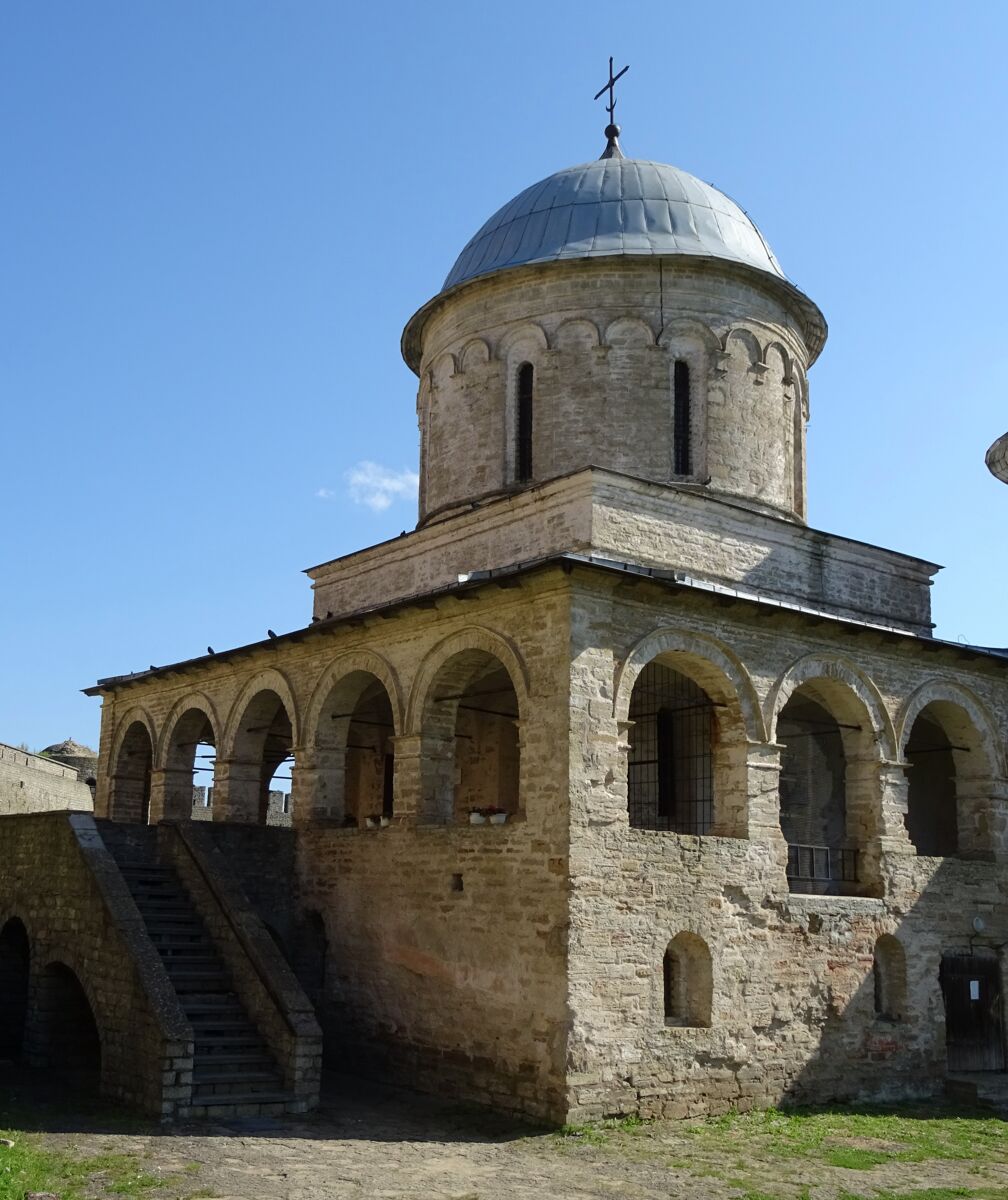 Церковь Успения Пресвятой Богородицы в крепости, Ивангород (Кингисеппский район, Ленинградская область). фасады,  Церковь Успения Пресвятой Богородицы в крепости.
