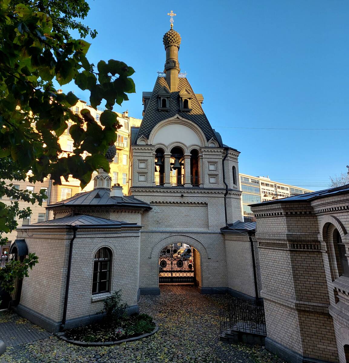 Часовня Новомучеников и исповедников Церкви Русской на подворье Валаамского монастыря, Адмиралтейский район (Санкт-Петербург, г. Санкт-Петербург). фасады