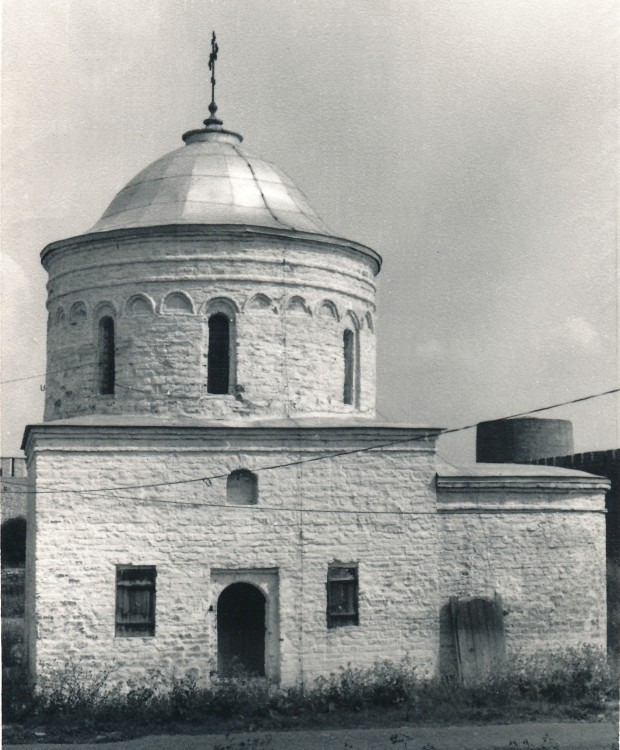 Церковь Николая Чудотворца в крепости, Ивангород (Кингисеппский район, Ленинградская область). фасады, Фото Натальи Ведринцевой