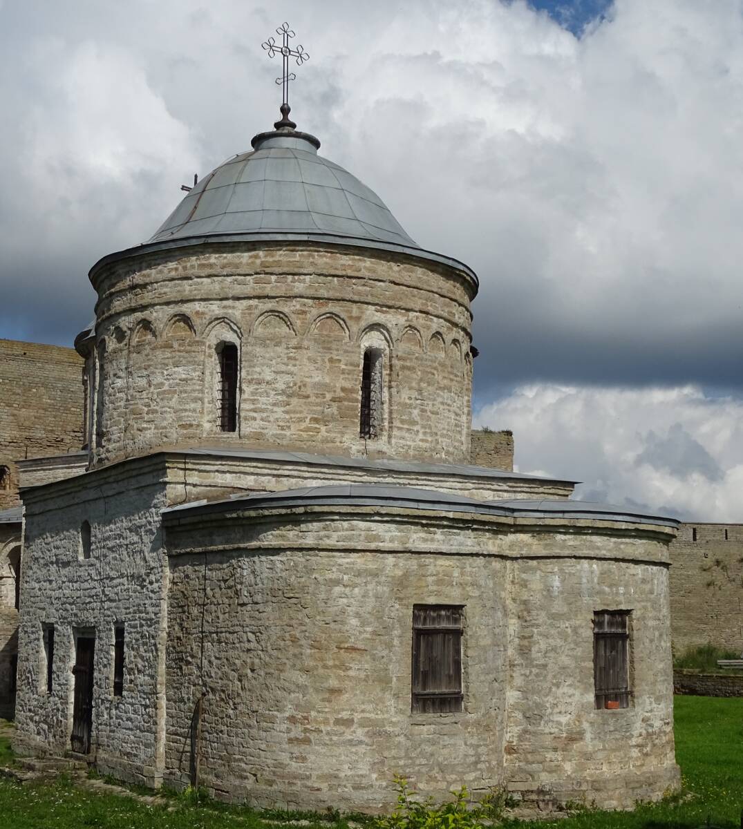 Церковь Николая Чудотворца в крепости, Ивангород (Кингисеппский район, Ленинградская область). фасады, Церковь Николая Чудотворца в крепости.