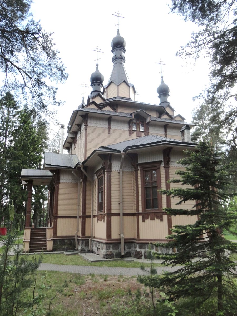 Церковь Серафима Саровского, Песочный (Санкт-Петербург, Курортный район, г. Санкт-Петербург). фасады