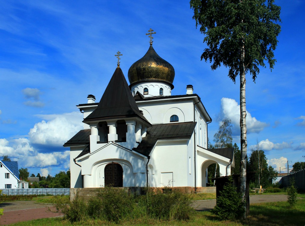 Песочный (Дибуны). Церковь Петра и Павла в Дибунах. фасады