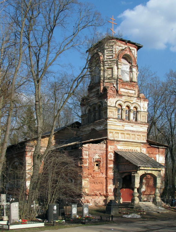 Церковь Всех Святых, Гатчина (Гатчинский район, Ленинградская область). фасады
