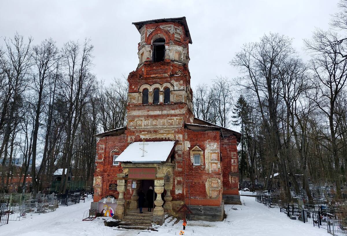 Церковь Всех Святых, Гатчина (Гатчинский район, Ленинградская область). фасады