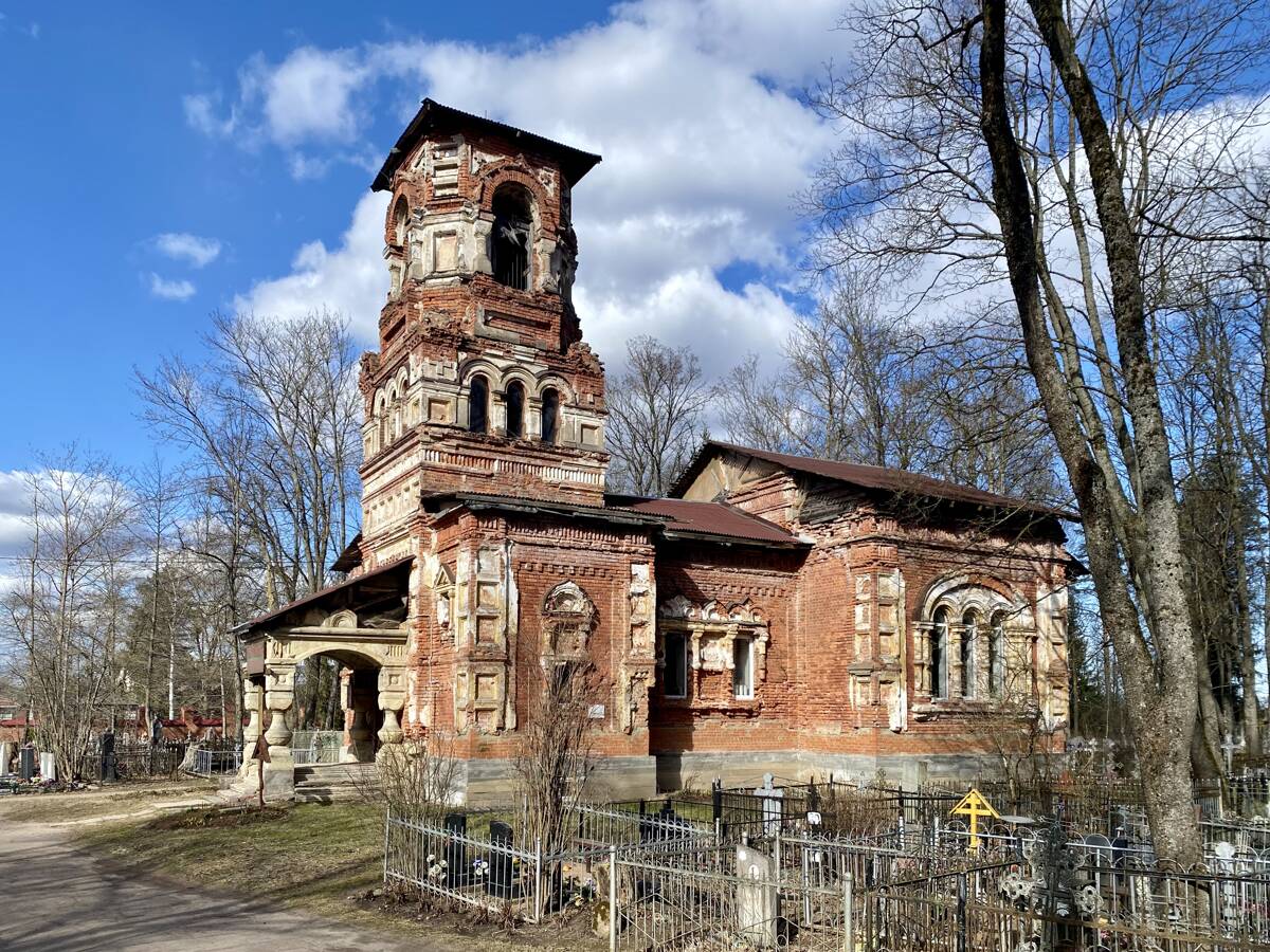 Церковь Всех Святых, Гатчина (Гатчинский район, Ленинградская область). фасады, Вид с ЮЗ