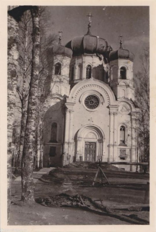 Кафедральный собор Павла апостола, Гатчина (Гатчинский район, Ленинградская область). архивная фотография, Фото с сайта pastvu.ru Фото 1941-43 гг.
