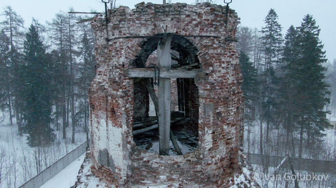 Церковь Владимирской иконы Божией Матери, Дылицы (Гатчинский район, Ленинградская область). архитектурные детали