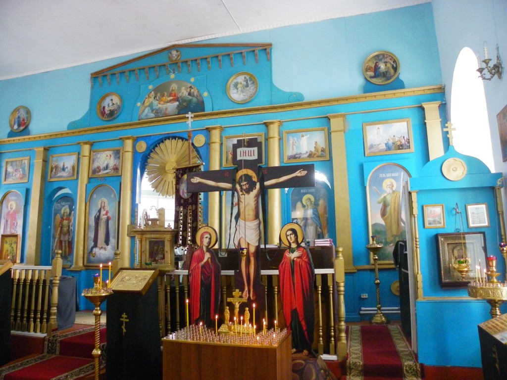 Церковь Успения Пресвятой Богородицы, Большая Вруда (Волосовский район, Ленинградская область). интерьер и убранство, Иконостас