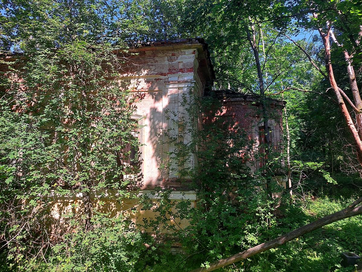 фасады. Церковь Успения Пресвятой Богородицы, Теребушка (Кировский район, Ленинградская область)